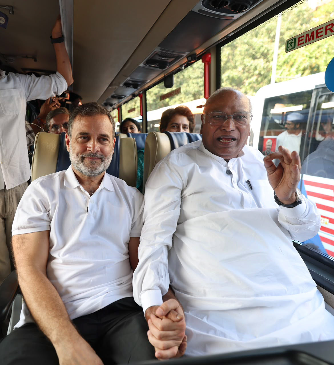 **EDS: THIRD PARTY IMAGE** In this image received on Oct. 7, 2026, Lok Sabha LoP Rahul Gandhi and Congress President Mallikarjun Kharge board a bus carrying INDIA bloc MPs to Jantar Mantar for a sit-in protest demanding the resignation of Chief Election Commissioner (CEC) Gyanesh Kumar, in New Delhi. (AICC via PTI Photo)(PTI10_07_2026_000273B)